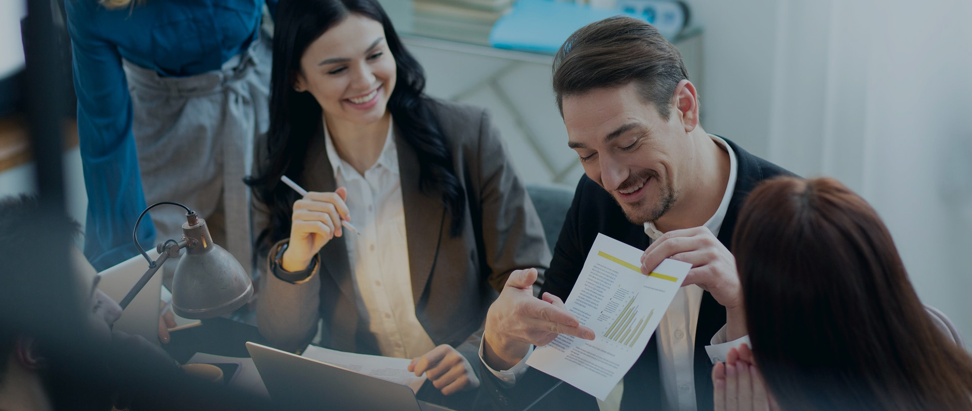 為企業提供咨詢及認證，讓企業省時省心